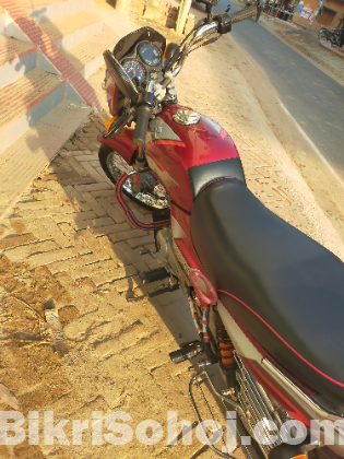 Bajaj CT100